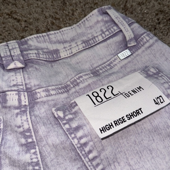 1822 Denim Annabeth High Rise Roll Short NWT 4 Light Purple - Picture 9 of 9